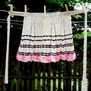 VTG 60's Ivory & Pink Ombre Crochet Hostess Apron